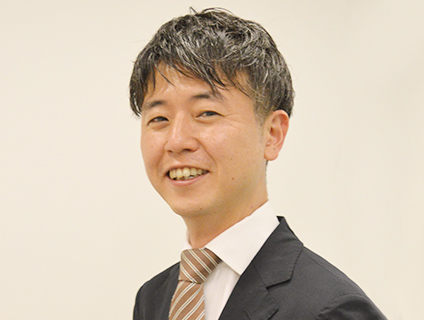 北越谷教室 教室長 筒井 康隆