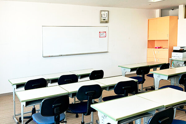 自立学習塾REDイオン新浦安教室の雰囲気