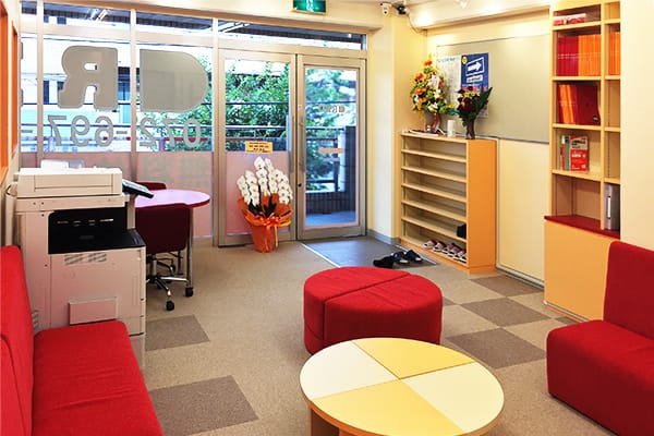 自立学習塾RED南茨木教室の雰囲気