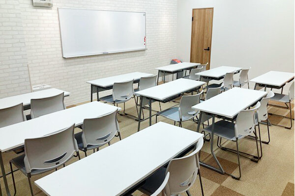 自立学習塾RED長町南駅前教室の雰囲気