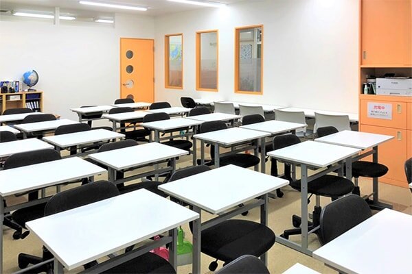自立学習塾RED堺大野芝教室の雰囲気